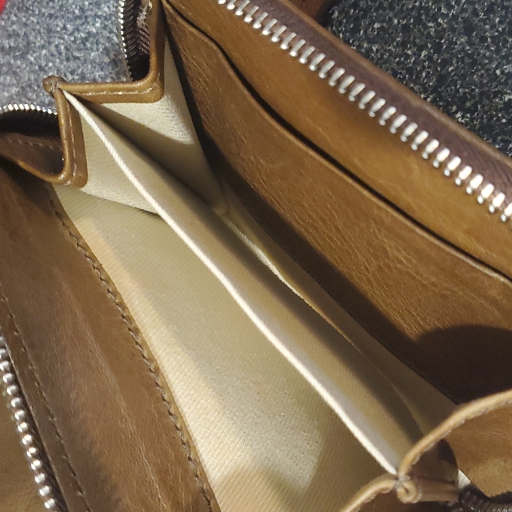 Chloe Compact Zip-around Wallet - Picture 13 of 13